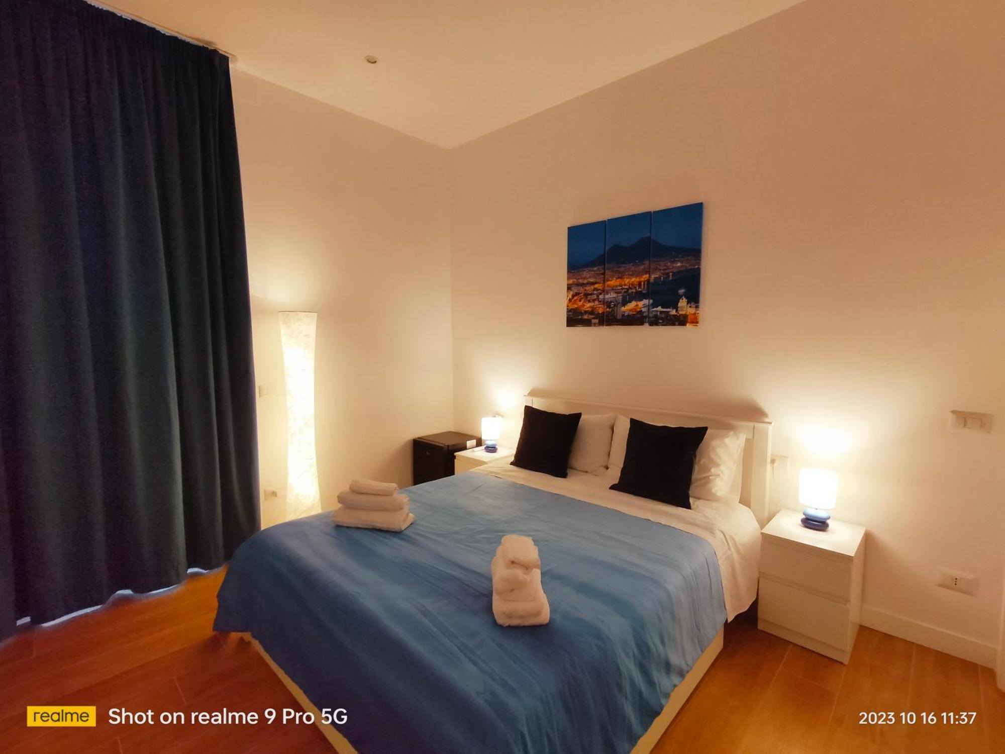 Bed and Breakfast Le Follie Parthenopee Neapel Exterior foto